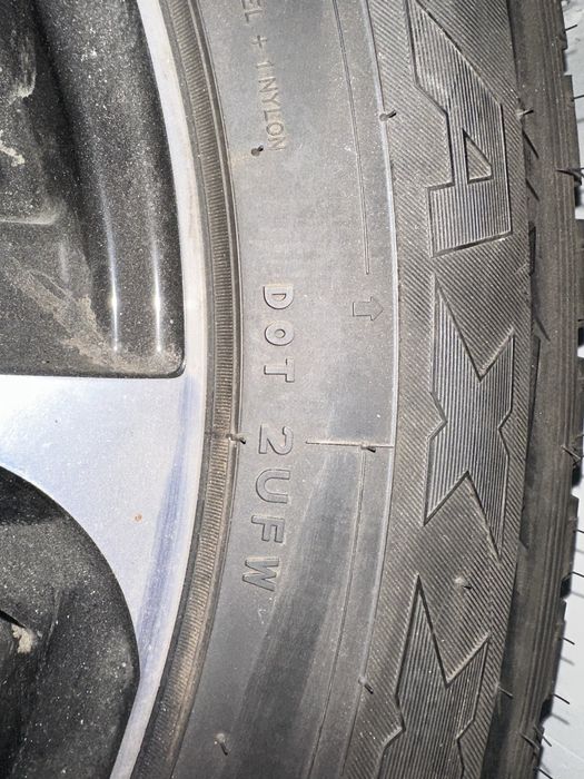 Продам диски с резиной