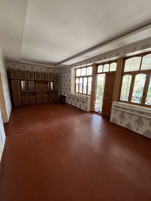 Sotuvga hovli uy, 6 sotix 6 xona, SROCHNO SOTILADI