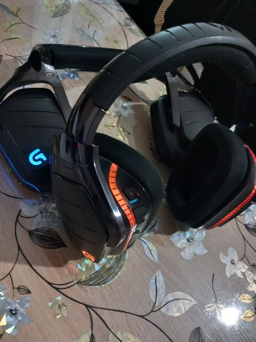 Casti RGB Gaming Wireless Logitech G933 cu stick si cablu incarcare originale + bureti noi