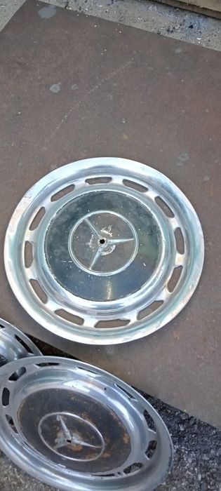 Продам колпаки на диски r 14