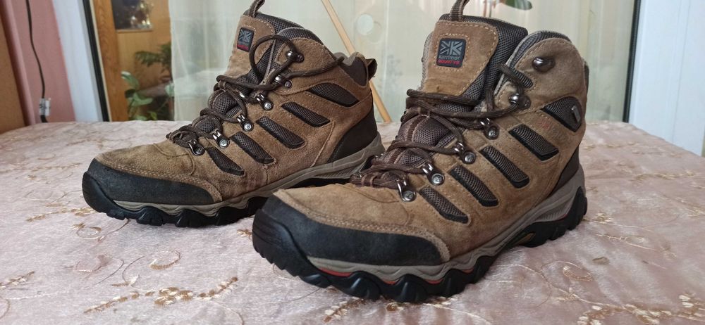 Timberland№ 38-40лв Karrimor№43-55лв,Landrover№44-45 лв,ЕССО № 40-35лв