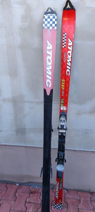 Schiuri Atomic titanium betarace