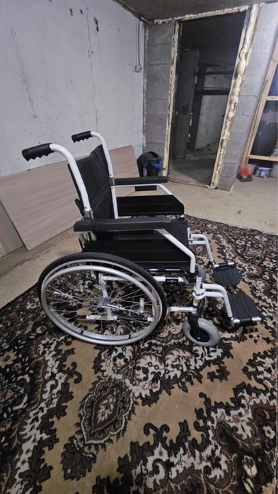 коляска инвалидная