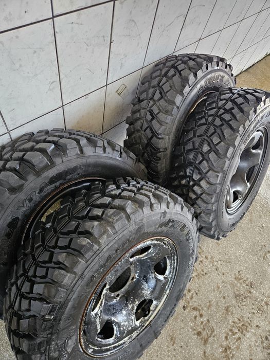 Roți R16 suzuki grand vitara 5x139.7 jante echip cu anvelope 235/70R16