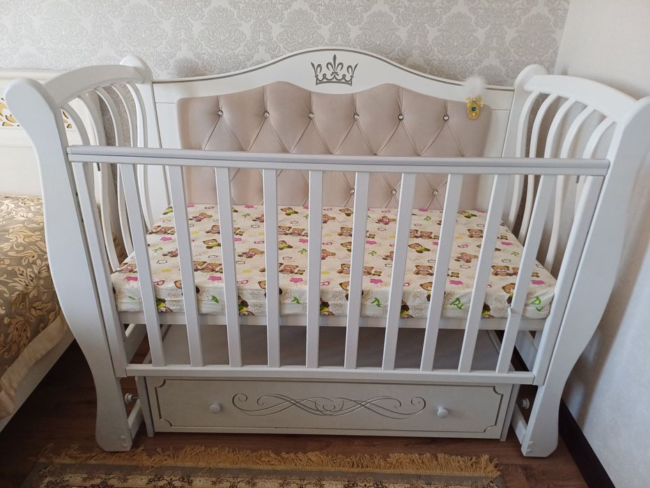 Продам детскую кровать Julia