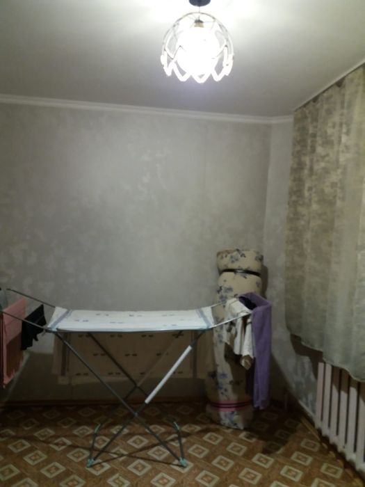 Продаётся 4 - комнатная кв. 14микрорайон