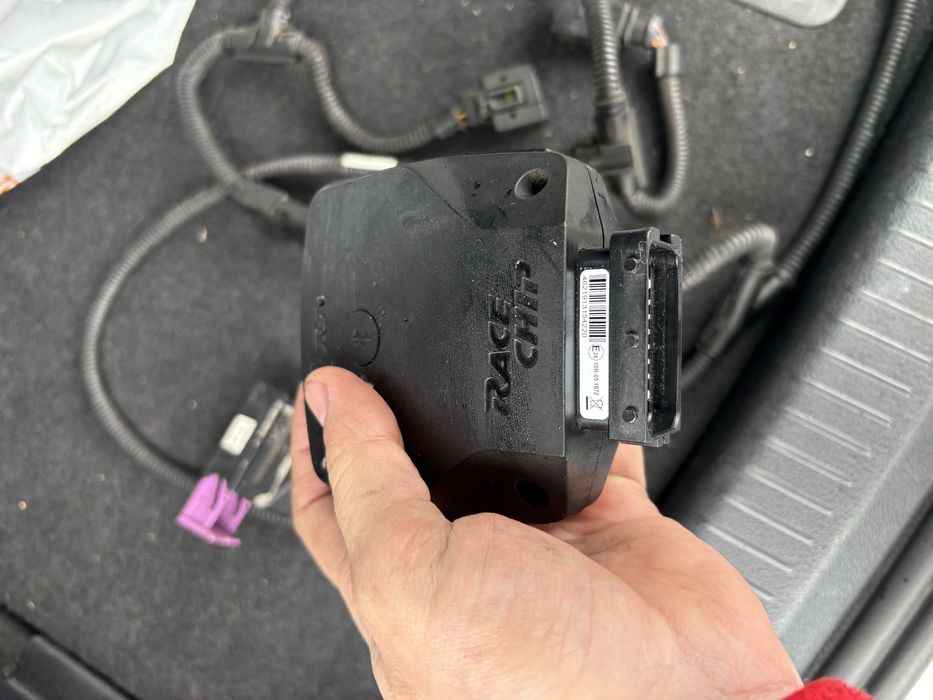 RaceChip RS – plug & play pentru diesel turbo