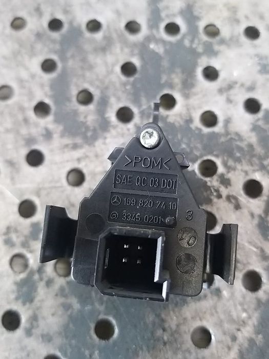 Buton avarii mercedes a class w169 1698207410