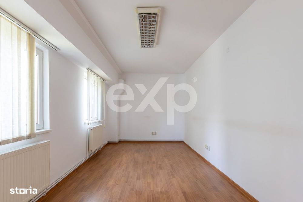 DE INCHIRIAT | Cladire de birouri P+1 | 476 mp | Cal Moinesti-zona ind