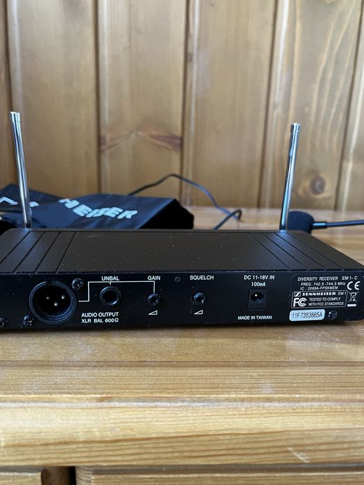 Безжичен микрофон, трасмитер и ресивър “Зенхайзер”