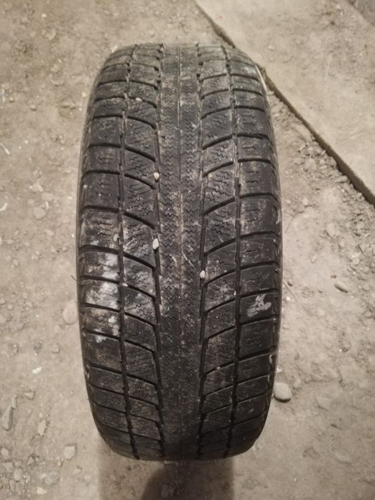 зимние шины 215/60  R16   TRIANGLE