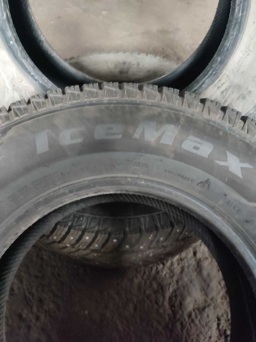 Шины зимние 245/70/16