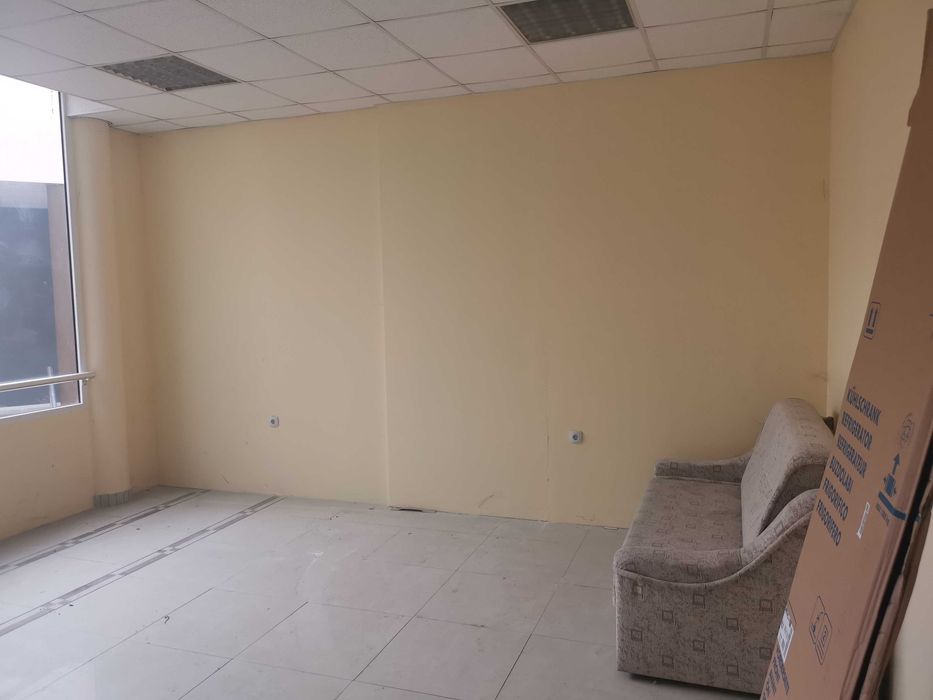 Дава ПОД НАЕМ или Продава МАГАЗИН - 28 кв.м. - комплекс Родина - 200лв