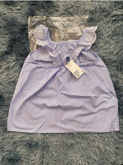 Лот: Ново блуза H&M, нова пола H&M, клин Zara, рокля H&M, тениска Zara.