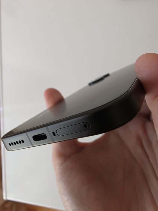 Продаю смартфон Xiaomi Poco X8 Pro