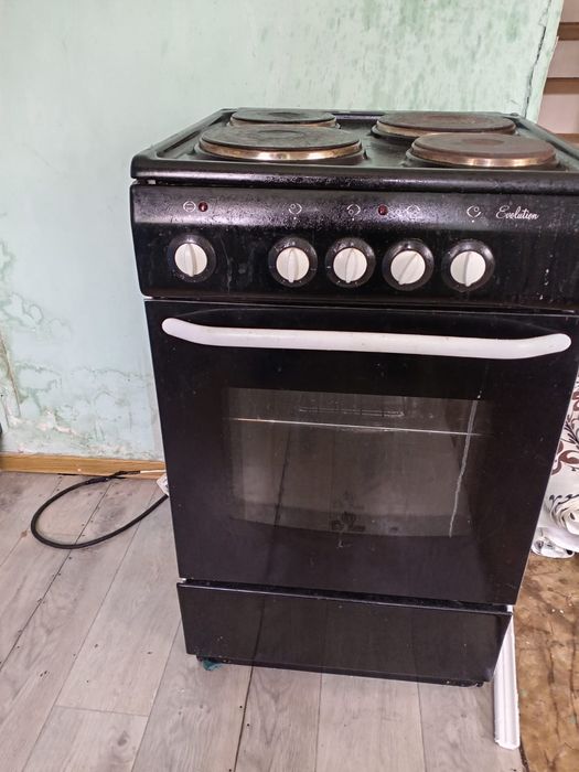 Продам кухонную плиту