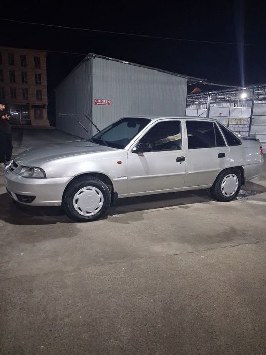 Nexia 2 сотилади жудаям ЗУР холатда