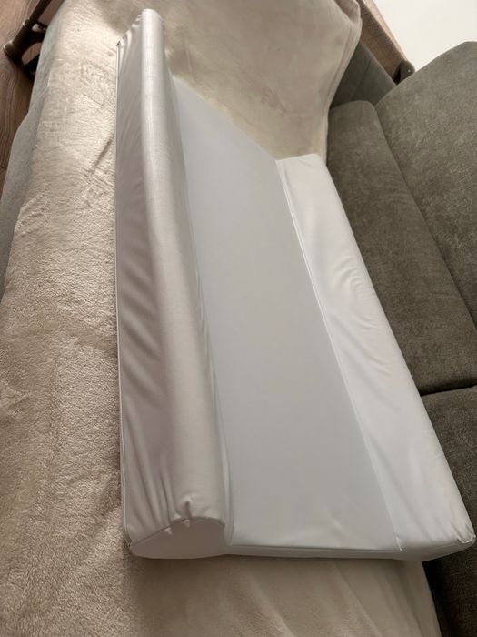 Saltea de infasat/ schimbat bebelusi