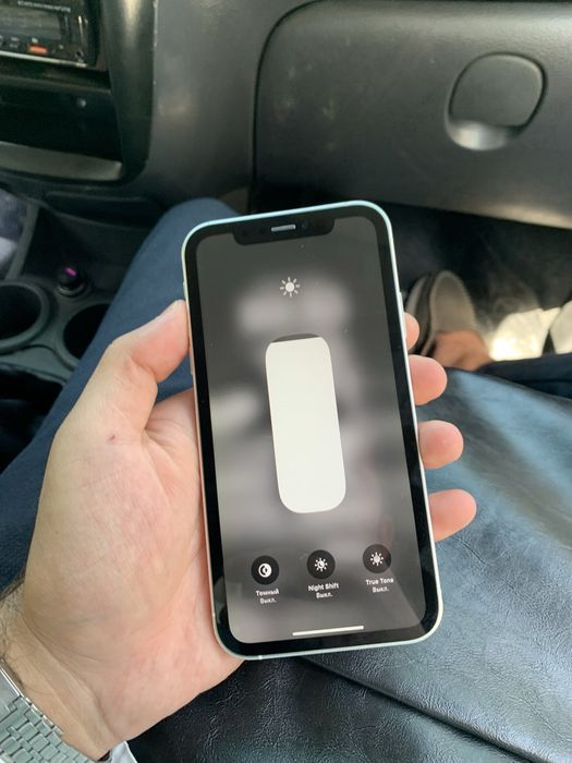 Iphone xr 17 pro korpusda