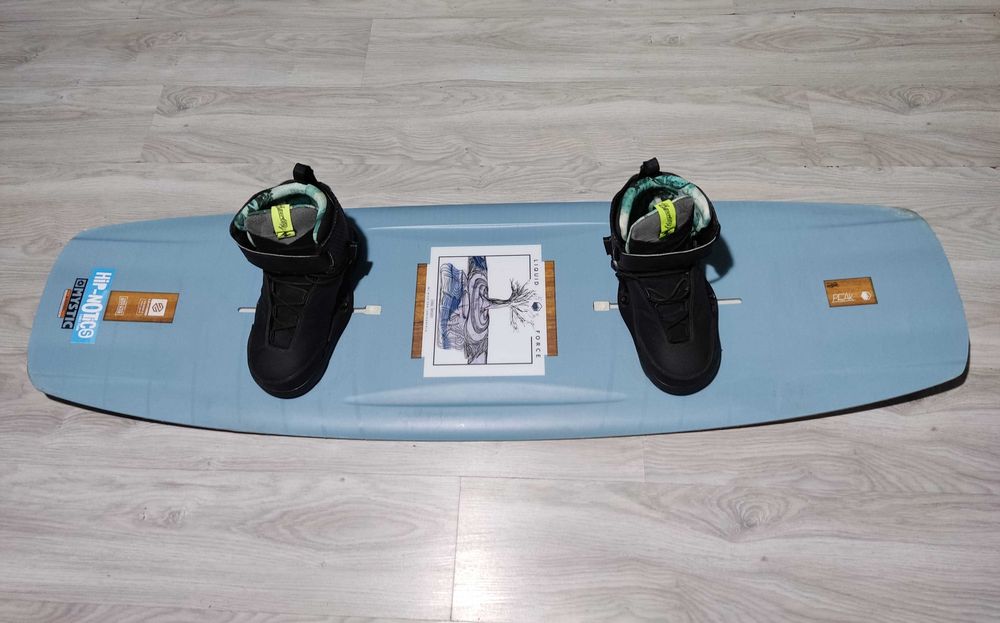 Висок клас уейкборд сет Liquid Force PEAK 146 с обувки Liquid Force TREK 4D 42 - 44 номер