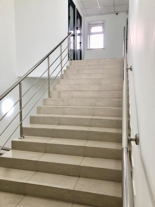 Продам тд кристал  1200 м кв в самом центре