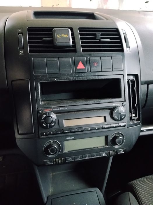 Vând Volkswagen Polo 1.9 Tdi 101 cai mașina este într-o stare bună