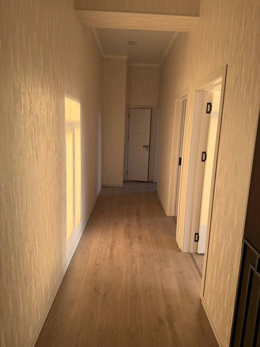 Продаётся 2 комнатная квартира, 116 квм, с ремонтом, Янгиюль, Нов