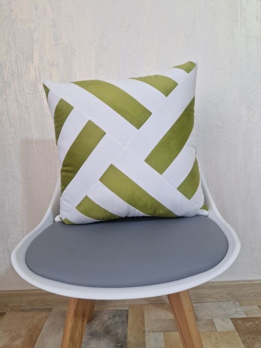 Подушки диванные, декаративные