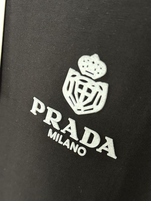 Tricou PRADA  super calitate
