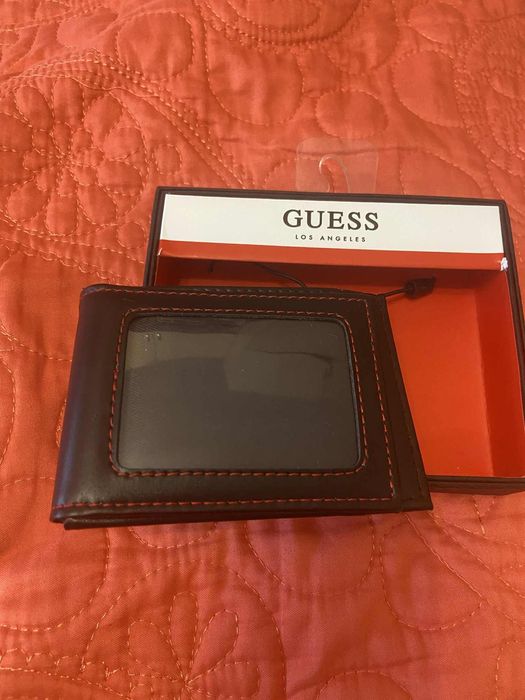 НАМАЛЕНИЕ Guess оригинален 100% портфейл/ картодържач