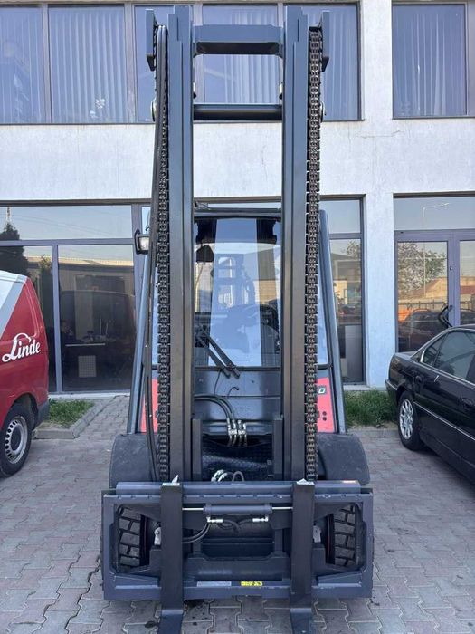 Stivuitor - Motostivuitor Linde H40D-01 Anul fabricației: 11/2010