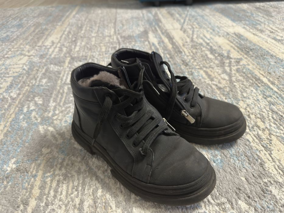 ботинки зимние.