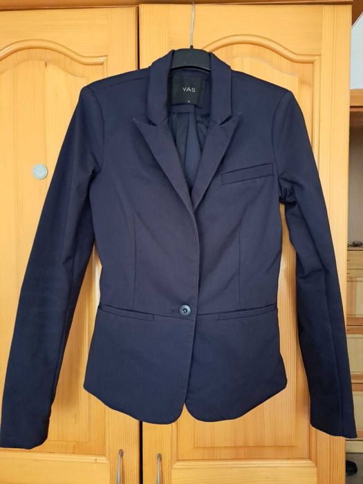 Дамско сако в тъмносиньо