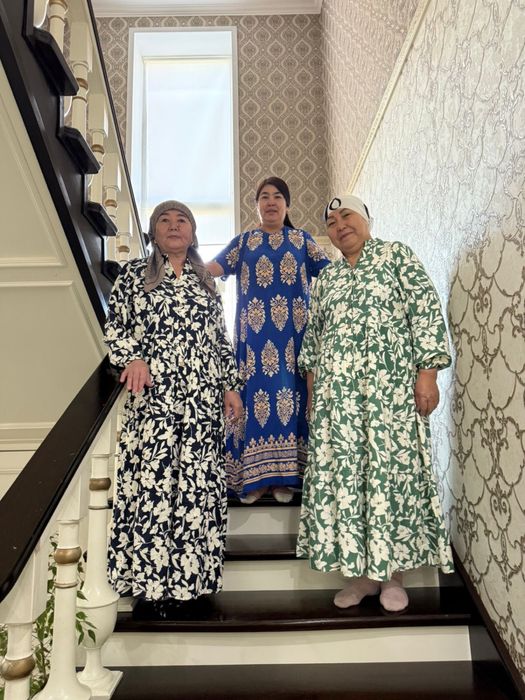 Продам новые платья