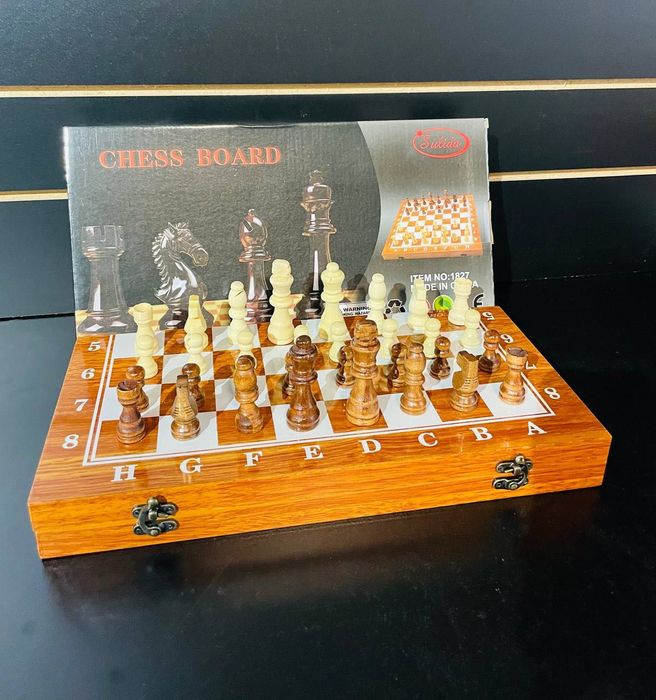 Шахматы от первых рук