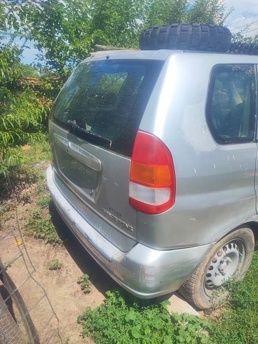 Mitsubishi spase star 1998