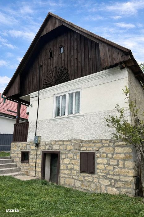Casa de Vanzare - SU 90MP I ST 1900MP - Com. Manastireni