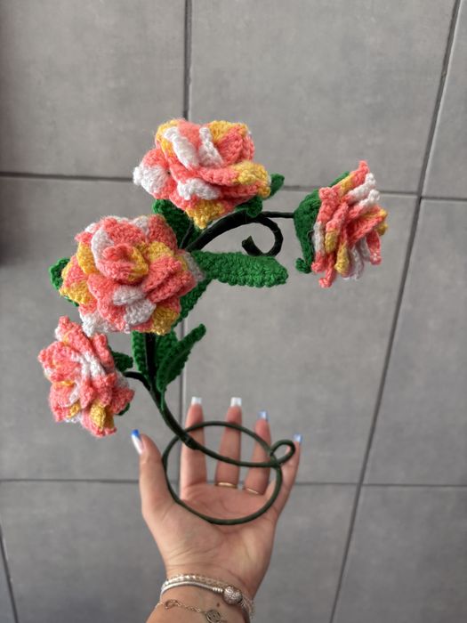 Floricele tricotate manual
