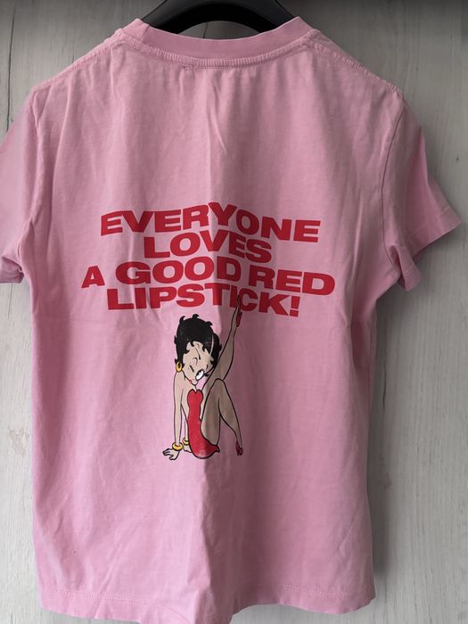 Нова твниска Zara Betty Boop