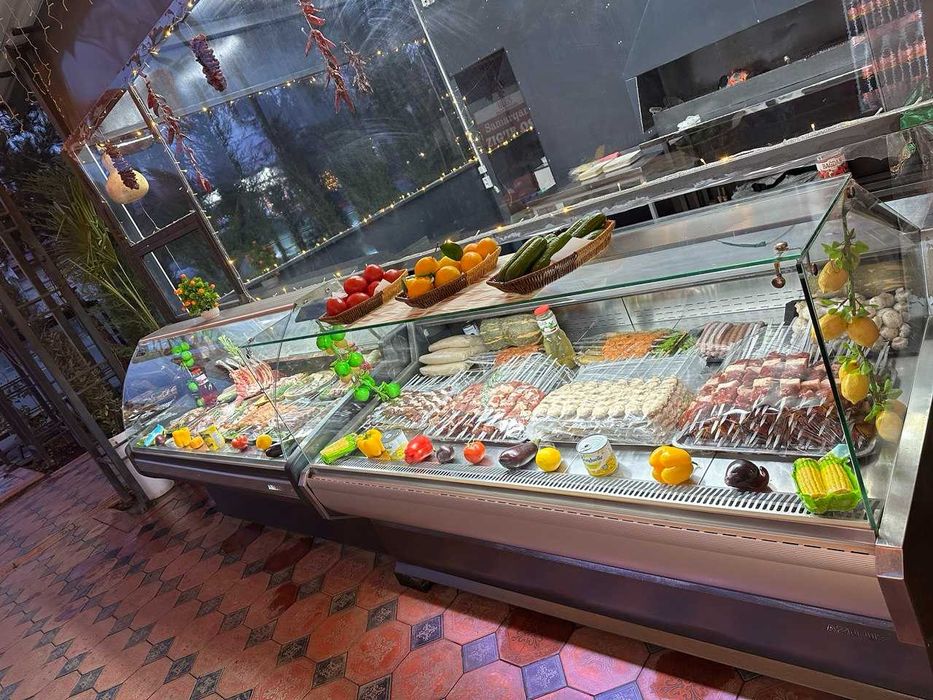 Витрина холодильная. Холодильник