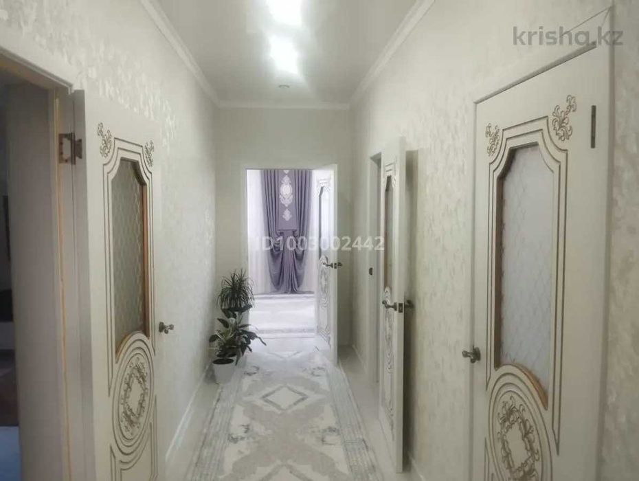 Частный дом Деркул, ул. Батыр Баян