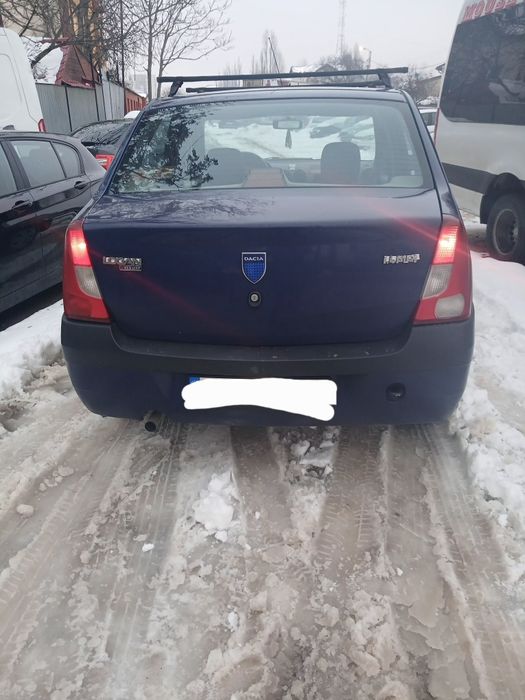 Vand Dacia Logan 7500 lei