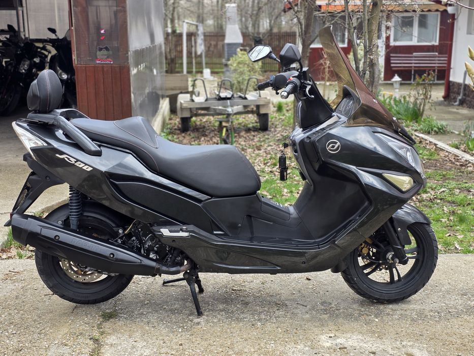 MAXI SCUTER DAELIM 300 2015 stare perfecta scuter A2 yamaha honda kawasaki suzuki cf moto