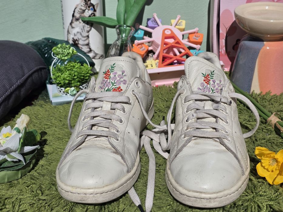 Adidas бели кецове от кожа N39