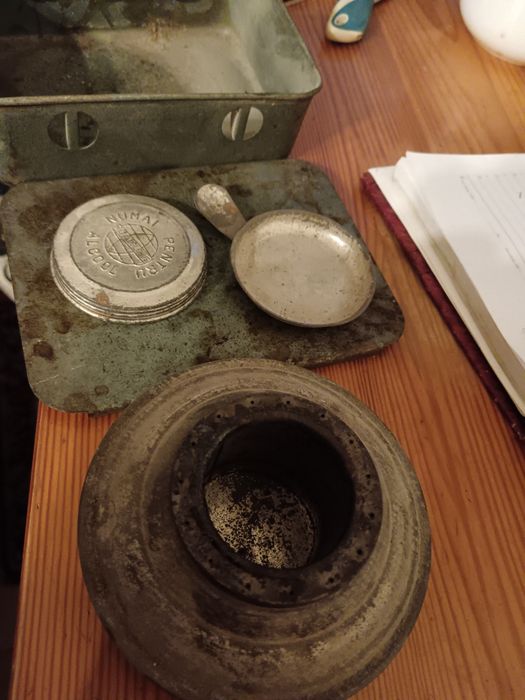 Spirtiera veche metal