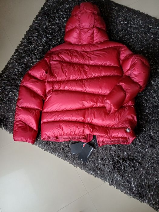 Прадавам мъжко пухено яке Colmar originals