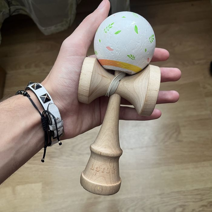 Kendama Lotus Sacred