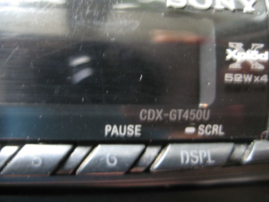 Продавам Sony CDX-GT450U 52WХ4