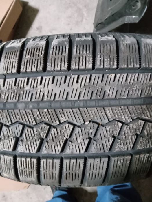 Шины с дисками.