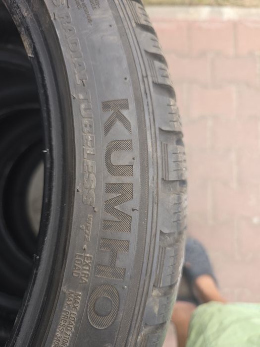 Anvelope Kumho iarna 225/45/19